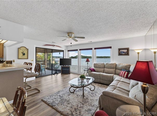 60 Branch Road, Lake Ozark, MO 65049
