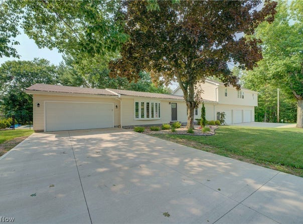 1715 Chenango, Wakeman, OH 44889