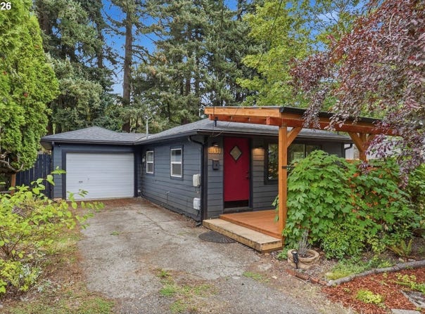 21637 SE ASH St, Gresham, OR 97030
