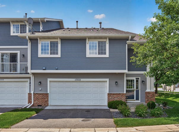 17501 69th Place N, Maple Grove, MN 55311