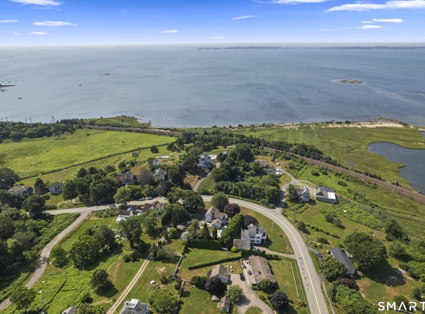 39 Wilcox Road, Stonington, CT 06378
