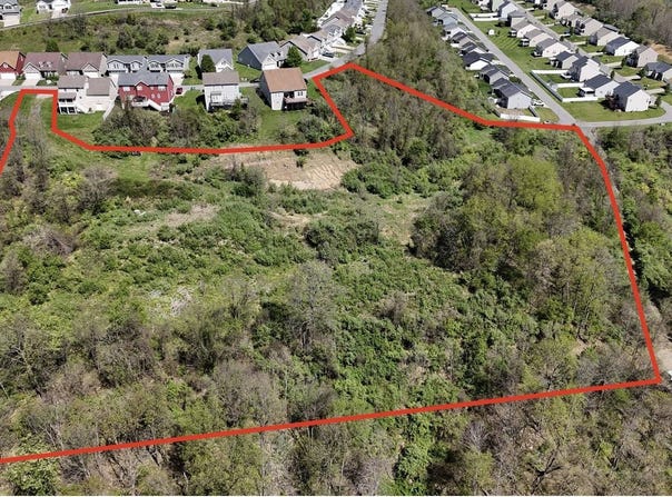Ashbury Lane, Fairmont, WV 26554