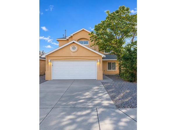 820 Brackett Drive SW, Albuquerque, NM 87121