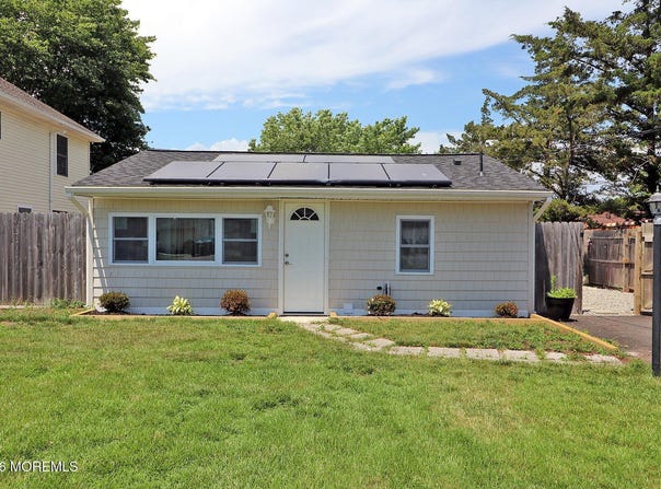1016 Waterview Way, Forked River, NJ 08731