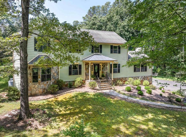 5880 EMERALD LN, CHARLOTTESVILLE, VA 22903