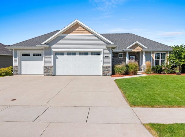4580 STILLMEADOW Circle, DE PERE, WI 54115