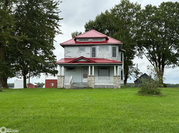 2078 215th Street, Mount Pleasant, IA 52601