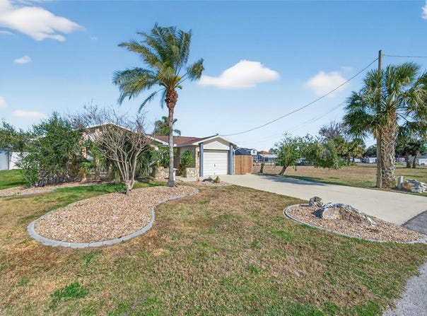 7623 MAKO Drive, HUDSON, FL 34667