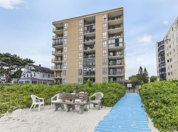 205 E Grand Avenue, Old Orchard Beach, ME 04064