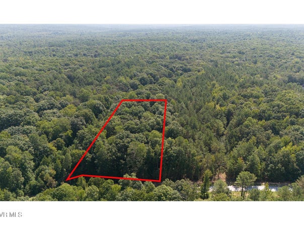 815 Strike King Drive, Jackson, TN 38301