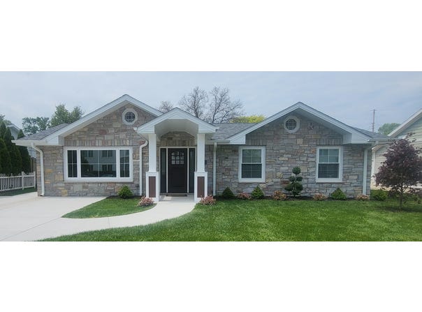 340 N Berrien Street, New Buffalo, MI 49117