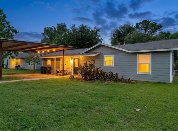 720 Dyer St, Rockdale, TX 76567