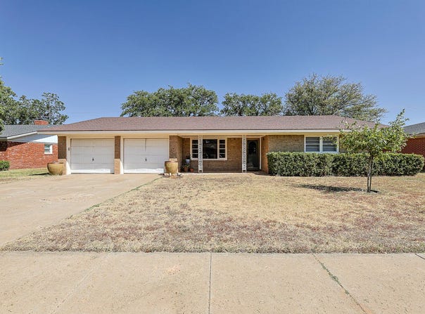 1520 W Crosby Street, Slaton, TX 79364
