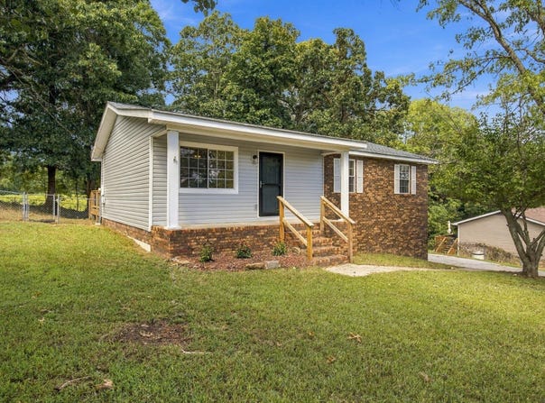 136 Brenda Lane, Chickamauga, GA 30707