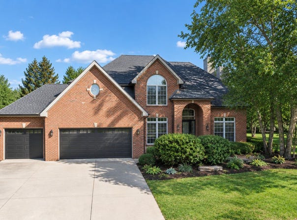 2211 Joyce Lane, Naperville, IL 60564