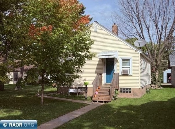 1323 S 13th St., Virginia, MN 55792