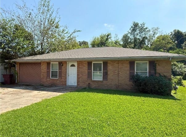436 E MAPLE Loop, Laplace, LA 70068
