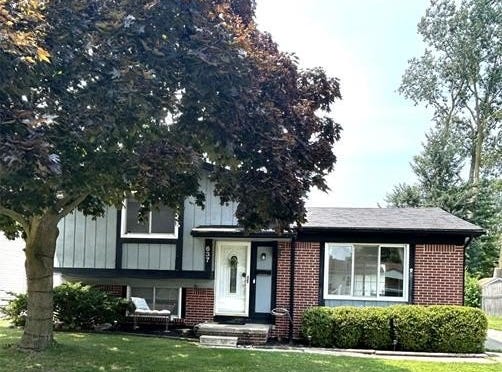 637 Dane Drive, Monroe, MI 48162