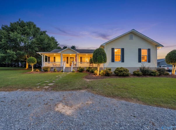 504 County Road 411, Section, AL 35771