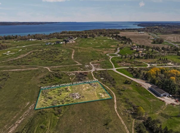 7549 Highgrove, Williamsburg, MI 49690