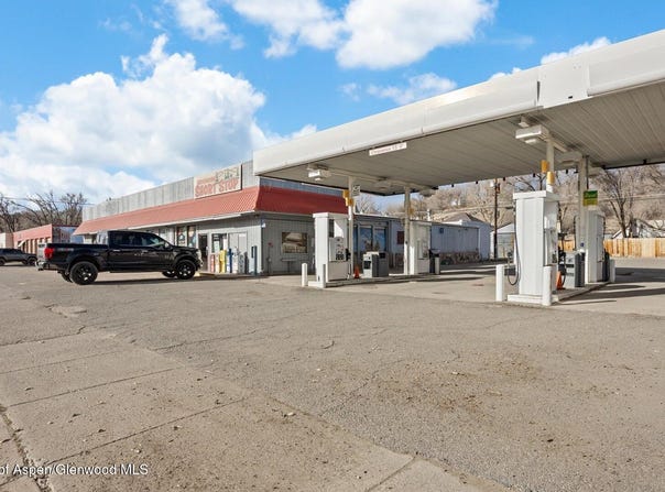 180 W Bridge Street, Hotchkiss, CO 81419