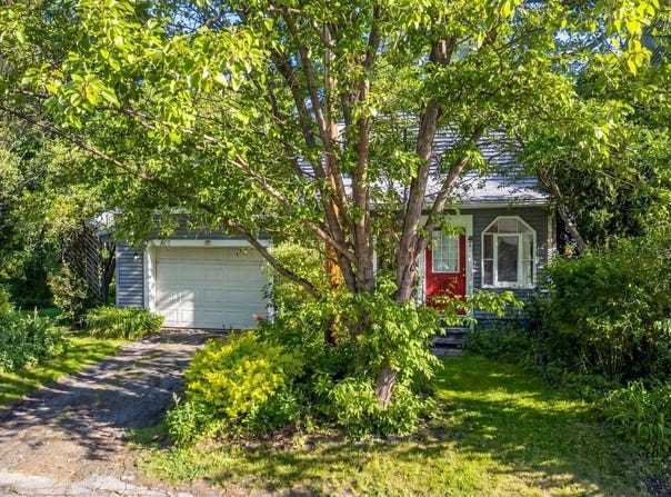 2 Morse St, Oneonta, NY 13820