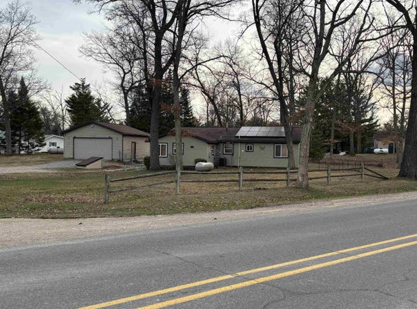 2901 Cathy Street, Harrison, MI 48625