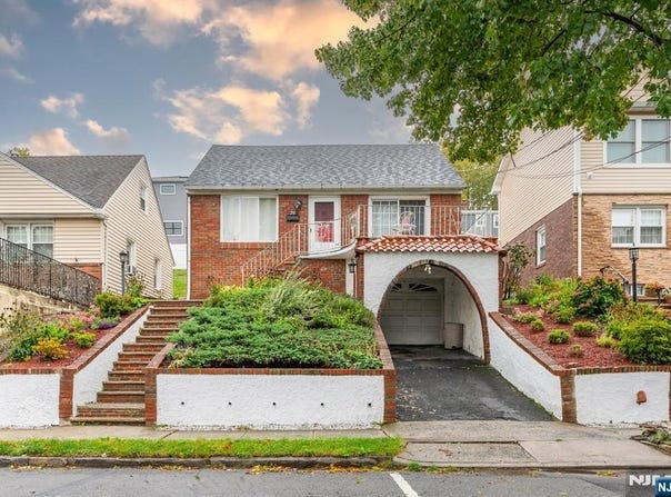 28 Park Place, Kearny, NJ 07032