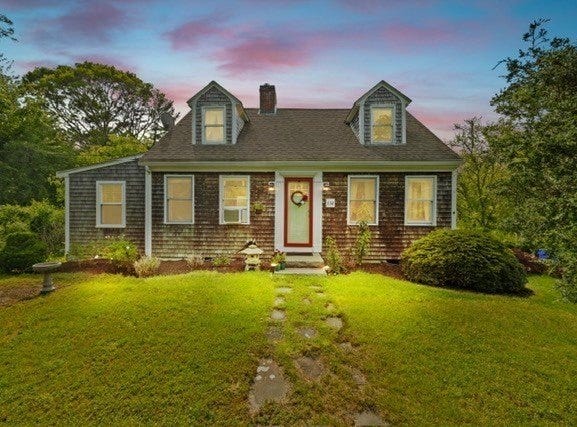 232 County Rd, Bourne, MA 02532