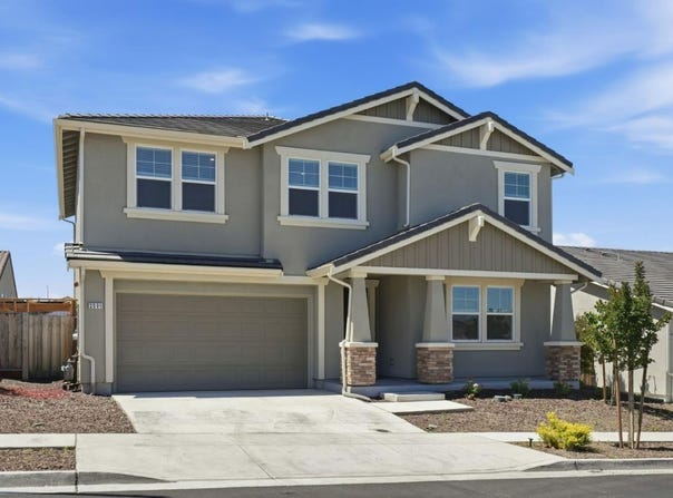 2091 Mint DR, HOLLISTER, CA 95023