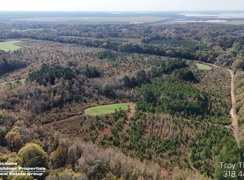 Burke Road, Hessmer, LA 71341