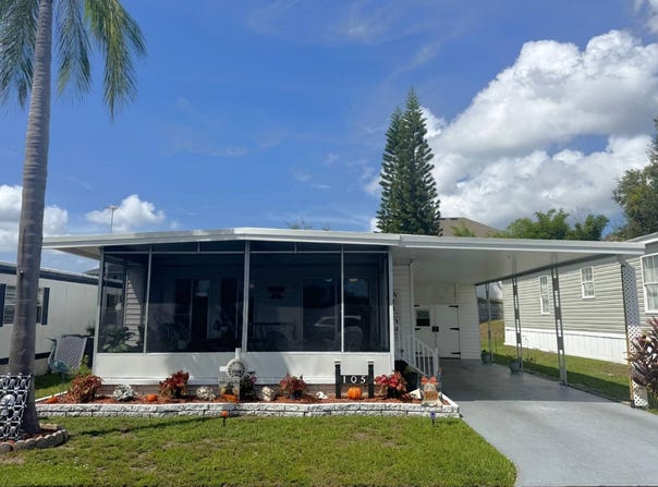 799 E Klosterman Road, Tarpon Springs, FL 34689