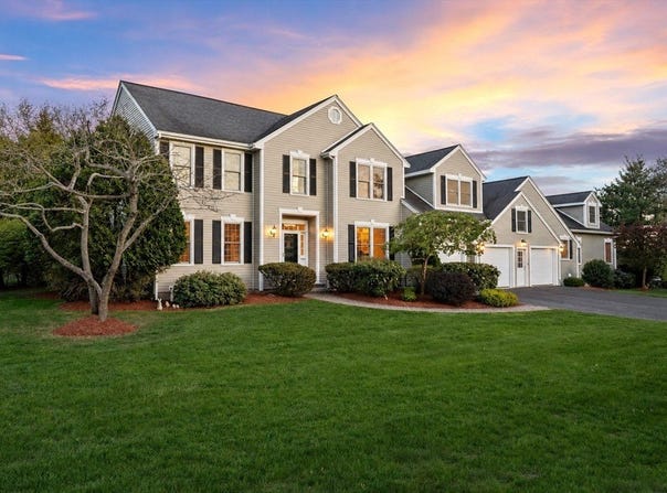 2 Bartlett Road, Westford, MA 01886