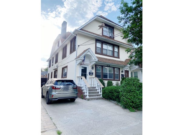 4550 158th Street, Flushing, NY 11358