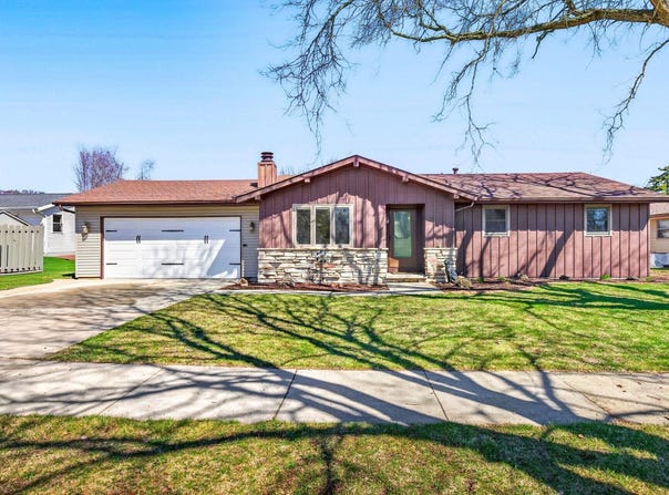 3008 E BONA Avenue, APPLETON, WI 54915