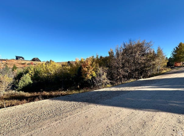 1360 N SCULPIN Loop, Garden City, UT 84028