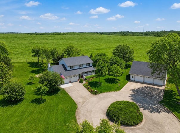 4 Shana Cir, Red Oak, IA 51566