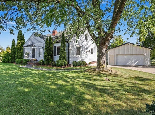 3720 N Michigan Avenue, Saginaw, MI 48604