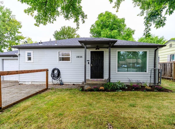 1835 CITY VIEW St, Eugene, OR 97405