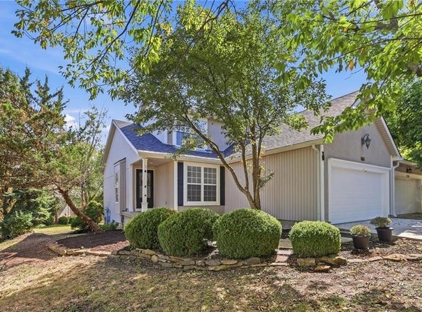 7707 W 149th Street, Overland Park, KS 66223