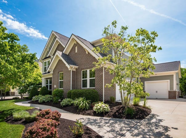 9557 Persimmon Place, Plain City, OH 43064