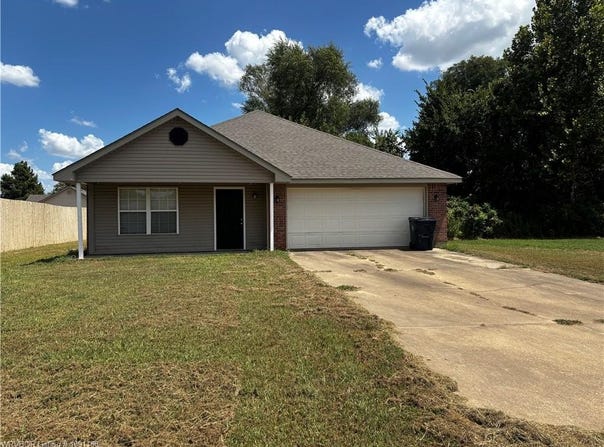 1519 Cherokee, Muldrow, OK 74948