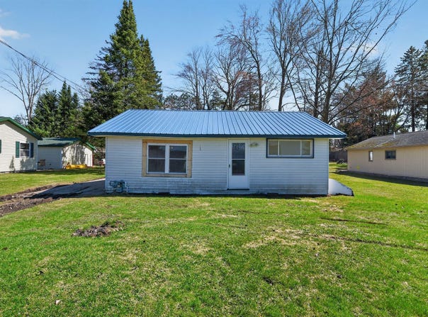 344 S Sleeper, Lincoln, MI 48742