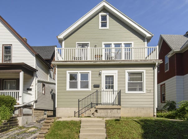 1428 S 79th St, West Allis, WI 53214