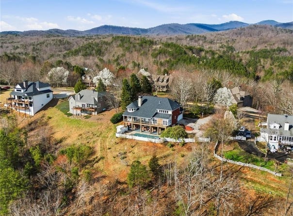 Mauser Place, Jasper, GA 30143