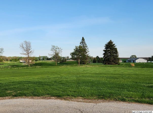602 Claydigger Run, SHEFFIELD, IA 50475