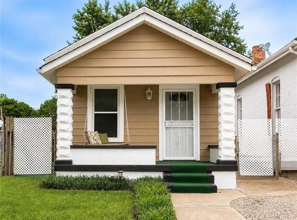 943 E Maple Street, Jeffersonville, IN 47130