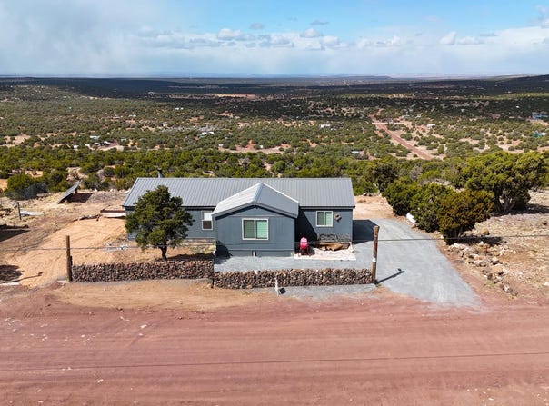 21 County Rd 8303, Concho, AZ 85924