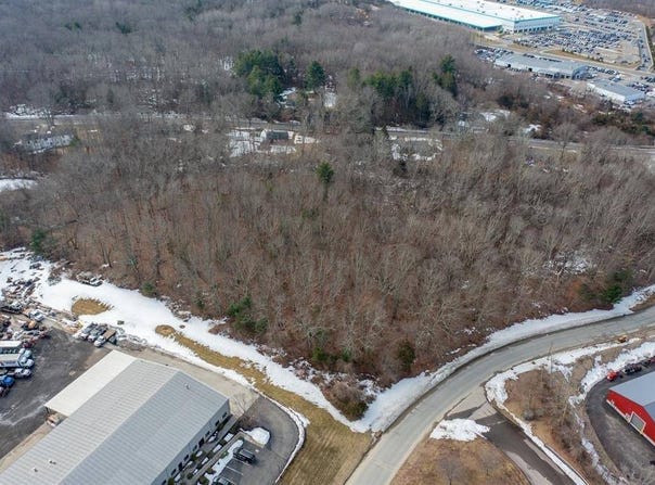 West Parkway, Plainfield, CT 06374