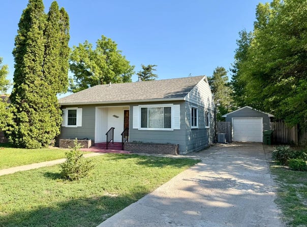 1040 E 8th St, Colby, KS 67701